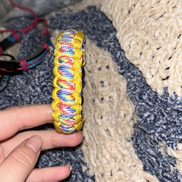 🩵3/$20🩵 VINTAGE BRACELET LOT - SCORPIO, PUERTO PLAZA, PARIS - Picture 3 of 10